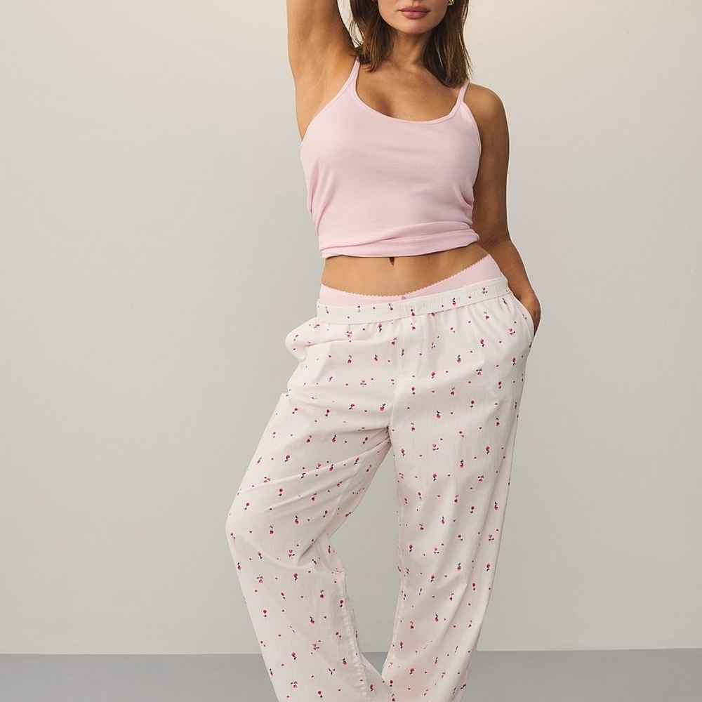 VS ❤️ Valentine's Day ❤️ Pajama Pants Size Small